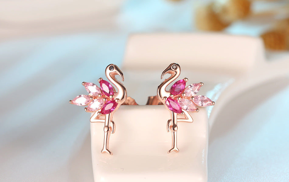 “Pink flamingo stud earrings in rose gold plated silver”
“Cute flamingo earrings for women and girls”
“Rose gold animal-shaped stud earrings”
“Trendy pink stud earrings with flamingo design”
“Sterling silver flamingo earrings with rose gold finish”