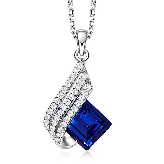 Blue Glamour: Timeless Royal Blue Necklace